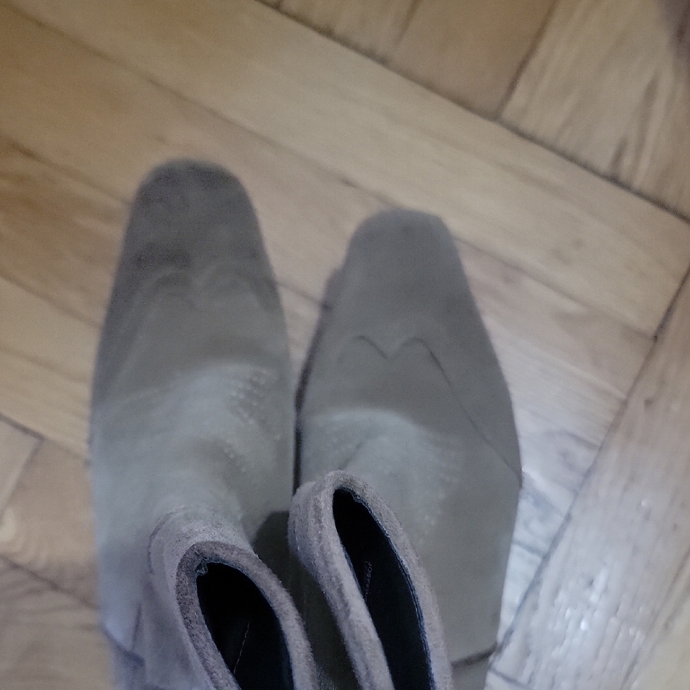 Steve Madden Taupe Suede Western Ankle Boots - Picture 5 of 6